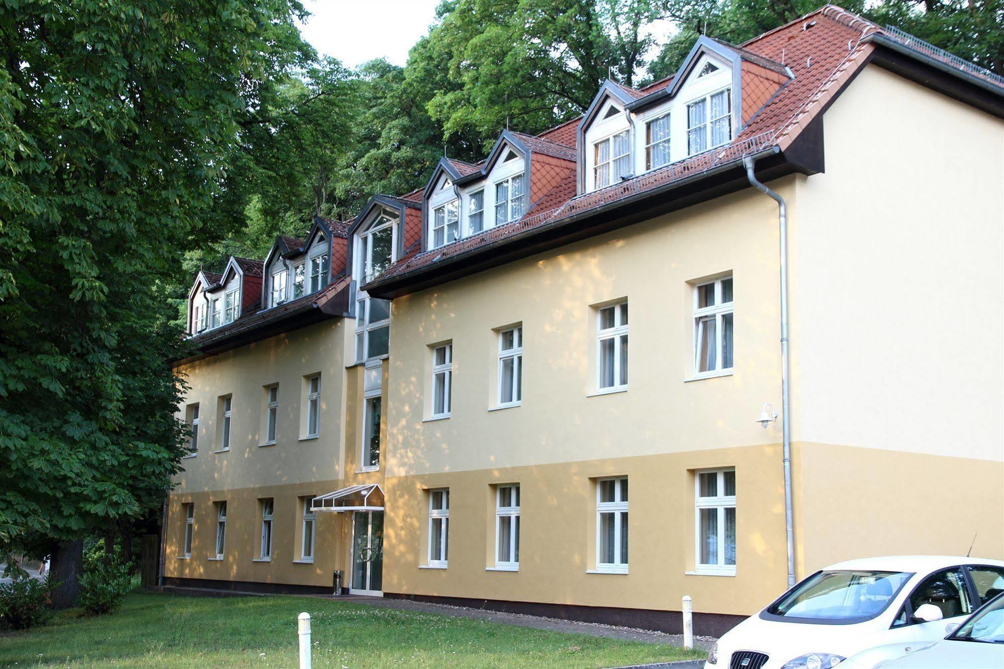 Hotel Und Restaurant Kranichsberg Woltersdorf  Exterior foto